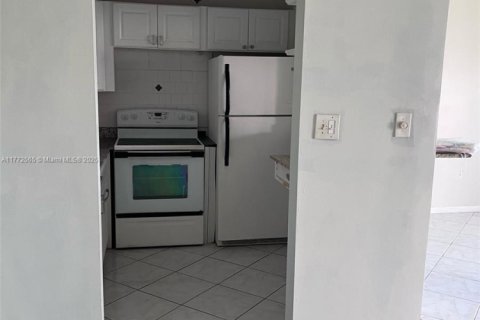 Condo in Boca Raton, Florida, 1 bedroom  № 2193771 - photo 5