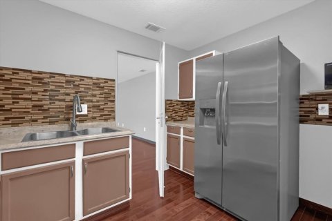 Купить виллу или дом в Киссимми, Флорида 6 комнат, 125.88м2, № 2099983 - фото 11