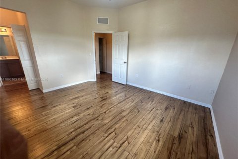 Copropriété à vendre à Doral, Floride: 2 chambres, 104.33 m2 № 1944176 - photo 14
