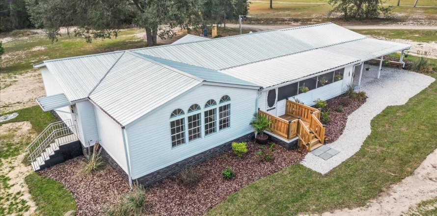 Casa en Keystone Heights, Florida 3 dormitorios, 180.6 m2 № 855241