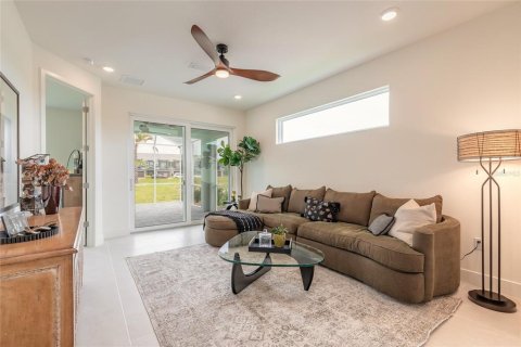Купить таунхаус в Нью-Смирна-Бич, Флорида 5 комнат, 101.82м2, № 2329126 - фото 3