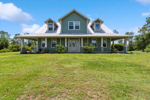 House in Punta Gorda, Florida 4 bedrooms, 303.51 sq.m. № 1797794 - photo 4