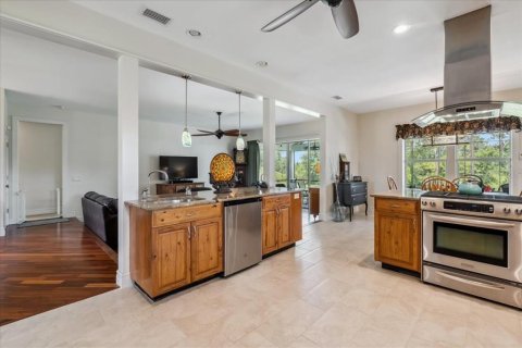 House in Punta Gorda, Florida 4 bedrooms, 303.51 sq.m. № 1797794 - photo 11