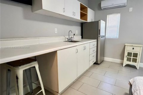 Immobilier commercial à louer à Miami, Floride № 1938706 - photo 5