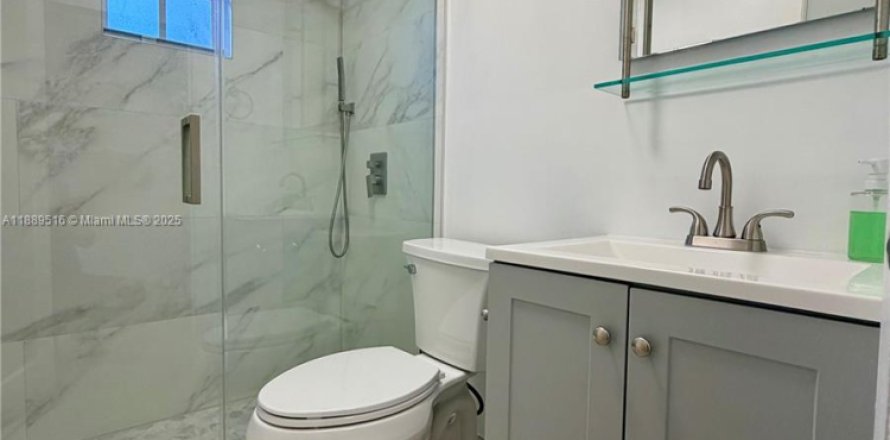 Immobilier commercial à Miami, Floride № 1938706
