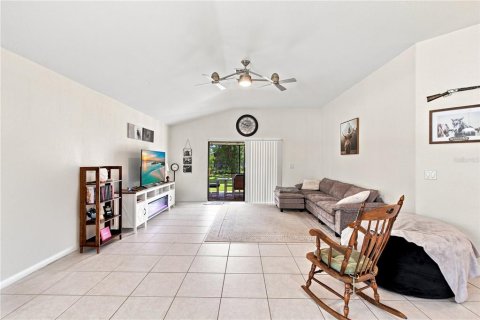 House in Port Charlotte, Florida 3 bedrooms, 175.03 sq.m. № 2322342 - photo 8