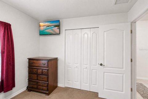 House in Port Charlotte, Florida 3 bedrooms, 175.03 sq.m. № 2322342 - photo 24