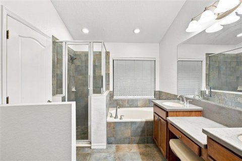 House in Port Charlotte, Florida 3 bedrooms, 175.03 sq.m. № 2322342 - photo 20