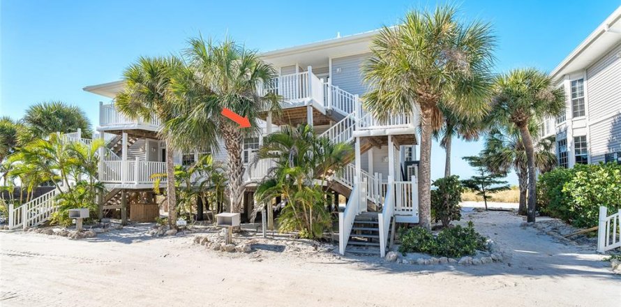 Condominio en Placida, Florida, 2 dormitorios № 2098553