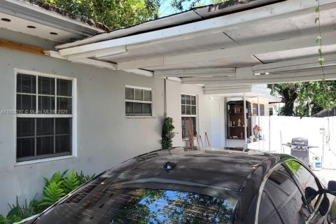 Снять в аренду виллу или дом в Майами, Флорида 2 спальни, 114.83м2, № 1952749 - фото 10