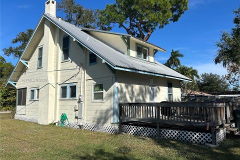 Casa en Bradenton, Florida 4 dormitorios, 137.12 m2 № 1996288