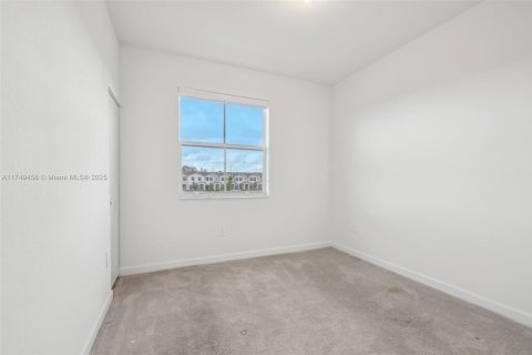 Townhouse in Homestead, Florida 4 bedrooms, 173.91 sq.m. № 1702306 - photo 18
