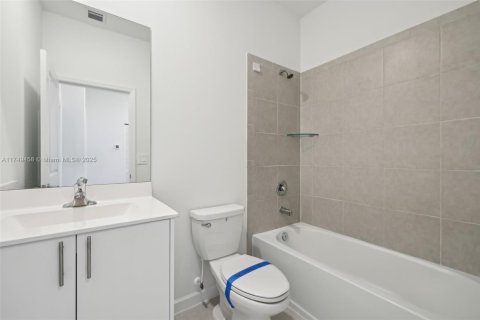 Townhouse in Homestead, Florida 4 bedrooms, 173.91 sq.m. № 1702306 - photo 23