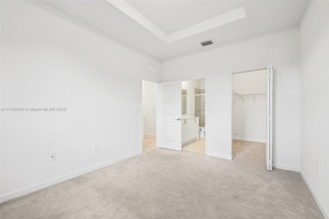Townhouse in Homestead, Florida 4 bedrooms, 173.91 sq.m. № 1702306 - photo 15
