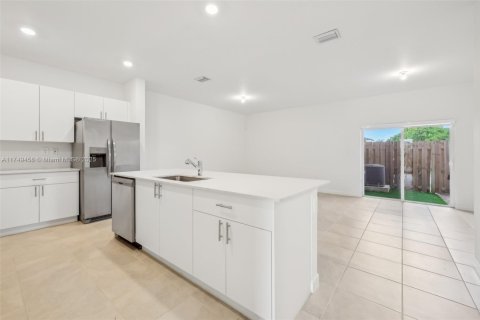 Townhouse in Homestead, Florida 4 bedrooms, 173.91 sq.m. № 1702306 - photo 6