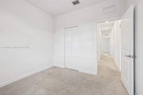 Townhouse in Homestead, Florida 4 bedrooms, 173.91 sq.m. № 1702306 - photo 21
