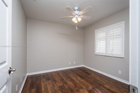 Casa en alquiler en Weston, Florida, 3 dormitorios, 125.14 m2 № 2012399 - foto 13