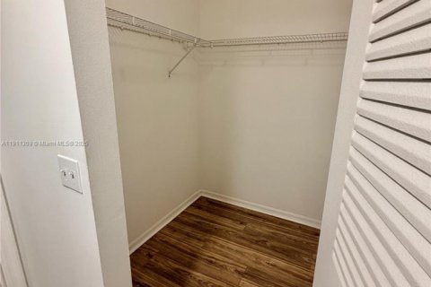 Снять в аренду кондоминиум в Бойнтон-Бич, Флорида 2 спальни, 93.65м2, № 1967256 - фото 16