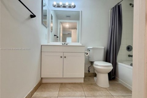 Снять в аренду кондоминиум в Бойнтон-Бич, Флорида 2 спальни, 93.65м2, № 1967256 - фото 19