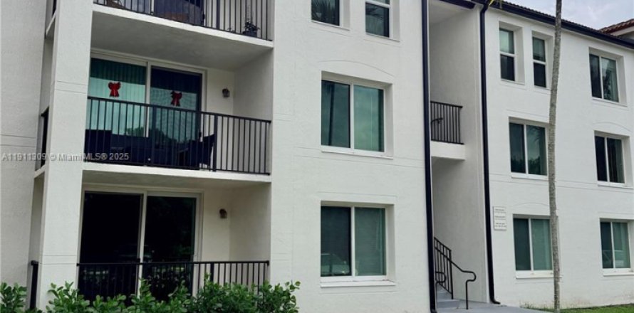 Кондоминиум с 2 спальнями в Бойнтон-Бич, Флорида № 1967256