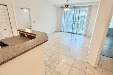 Снять в аренду кондоминиум в Бойнтон-Бич, Флорида 2 спальни, 93.65м2, № 1967256 - фото 3