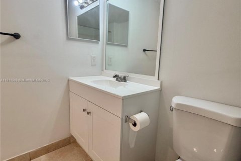 Снять в аренду кондоминиум в Бойнтон-Бич, Флорида 2 спальни, 93.65м2, № 1967256 - фото 13