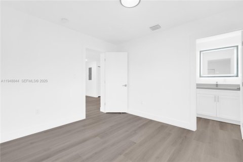 Villa ou maison à vendre à Miami Gardens, Floride: 3 chambres, 100.33 m2 № 2004733 - photo 19