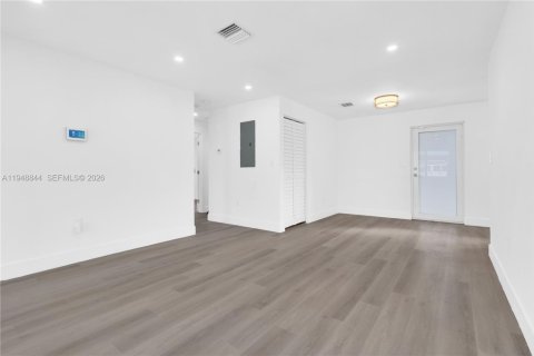 Villa ou maison à vendre à Miami Gardens, Floride: 3 chambres, 100.33 m2 № 2004733 - photo 12