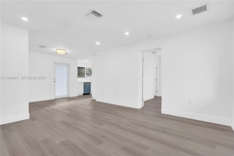 Villa ou maison à vendre à Miami Gardens, Floride: 3 chambres, 100.33 m2 № 2004733 - photo 7