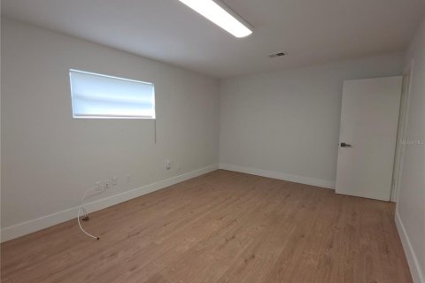 Immobilier commercial à louer à Orlando, Floride: 162.49 m2 № 2419786 - photo 20