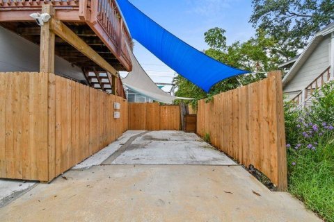 Casa en alquiler en Saint Petersburg, Florida, 2 dormitorios, 124.95 m2 № 1900841 - foto 30
