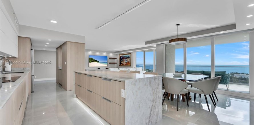 Кондоминиум с 1 комнатой в Авентура, Флорида № 2013244