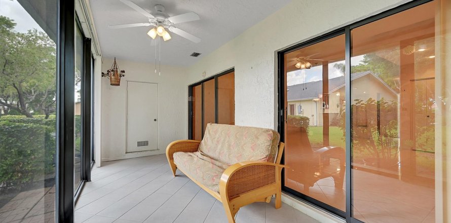 Townhouse in Boca Raton, Florida 2 bedrooms, 135.54 sq.m. № 1185204