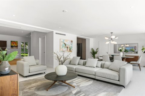 Villa ou maison à vendre à Miami Shores, Floride: 4 chambres, 263.1 m2 № 1974066 - photo 9