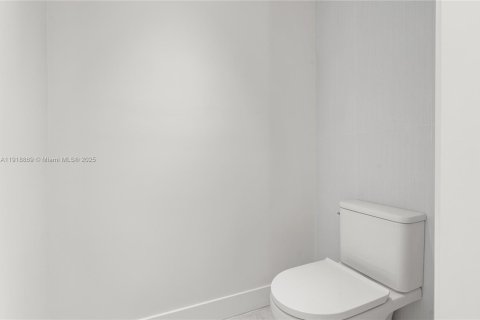 Villa ou maison à vendre à Miami Shores, Floride: 4 chambres, 263.1 m2 № 1974066 - photo 30