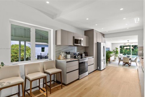 Villa ou maison à vendre à Miami Shores, Floride: 4 chambres, 263.1 m2 № 1974066 - photo 14