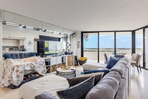 Condominio en venta en Miami, Florida, 2 dormitorios, 141.21 m2 № 1936921 - foto 2