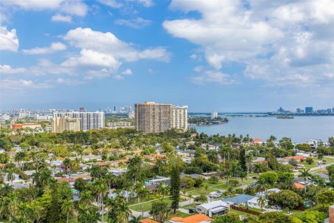 Condominio en venta en Miami, Florida, 2 dormitorios, 141.21 m2 № 1936921 - foto 18