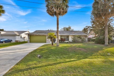 Casa en venta en Kissimmee, Florida, 3 dormitorios № 1710952 - foto 2