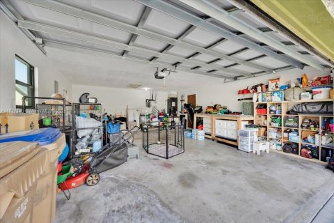 Casa en venta en Kissimmee, Florida, 3 dormitorios № 1710952 - foto 20