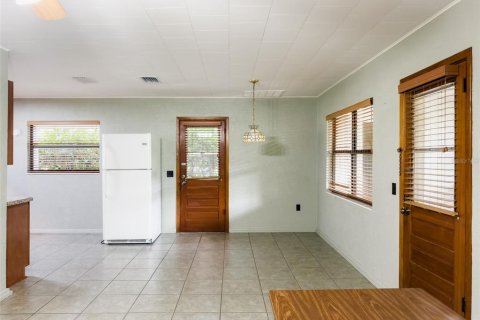 House in Bushnell, Florida 2 bedrooms, 128.02 sq.m. № 2225871 - photo 12