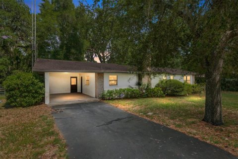 House in Bushnell, Florida 2 bedrooms, 128.02 sq.m. № 2225871 - photo 2