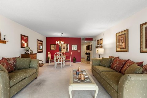 Copropriété à vendre à Bradenton, Floride: 2 chambres, 119.19 m2 № 1841829 - photo 15