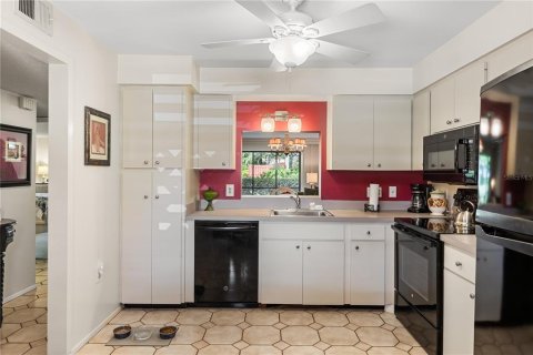 Condo in Bradenton, Florida, 2 bedrooms  № 1841829 - photo 8