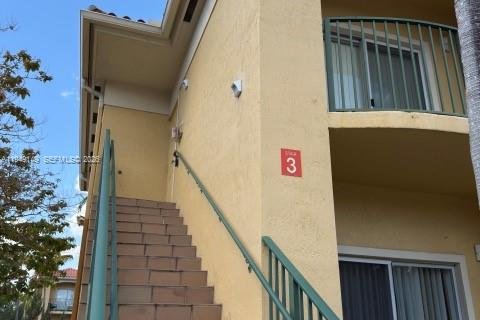 Condo in Doral, Florida, 1 bedroom  № 2005094