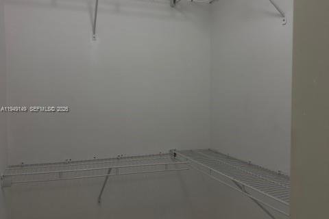 Condo in Doral, Florida, 1 bedroom  № 2005094 - photo 7