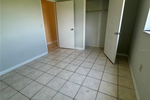 Apartamento en alquiler en Rotonda, Florida, 2 dormitorios, 76.64 m2 № 1834862 - foto 8