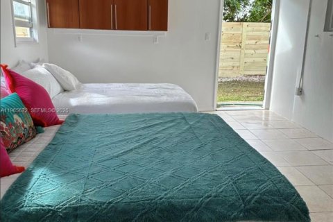 Villa ou maison à louer à Homestead, Floride: 4 chambres, 240.99 m2 № 2080036 - photo 24