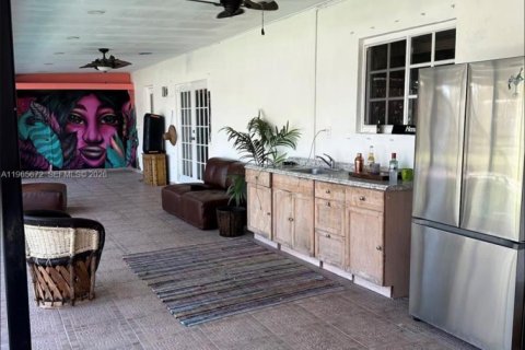 Villa ou maison à louer à Homestead, Floride: 4 chambres, 240.99 m2 № 2080036 - photo 30