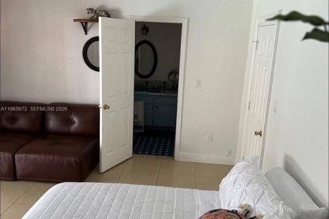 Villa ou maison à louer à Homestead, Floride: 4 chambres, 240.99 m2 № 2080036 - photo 12